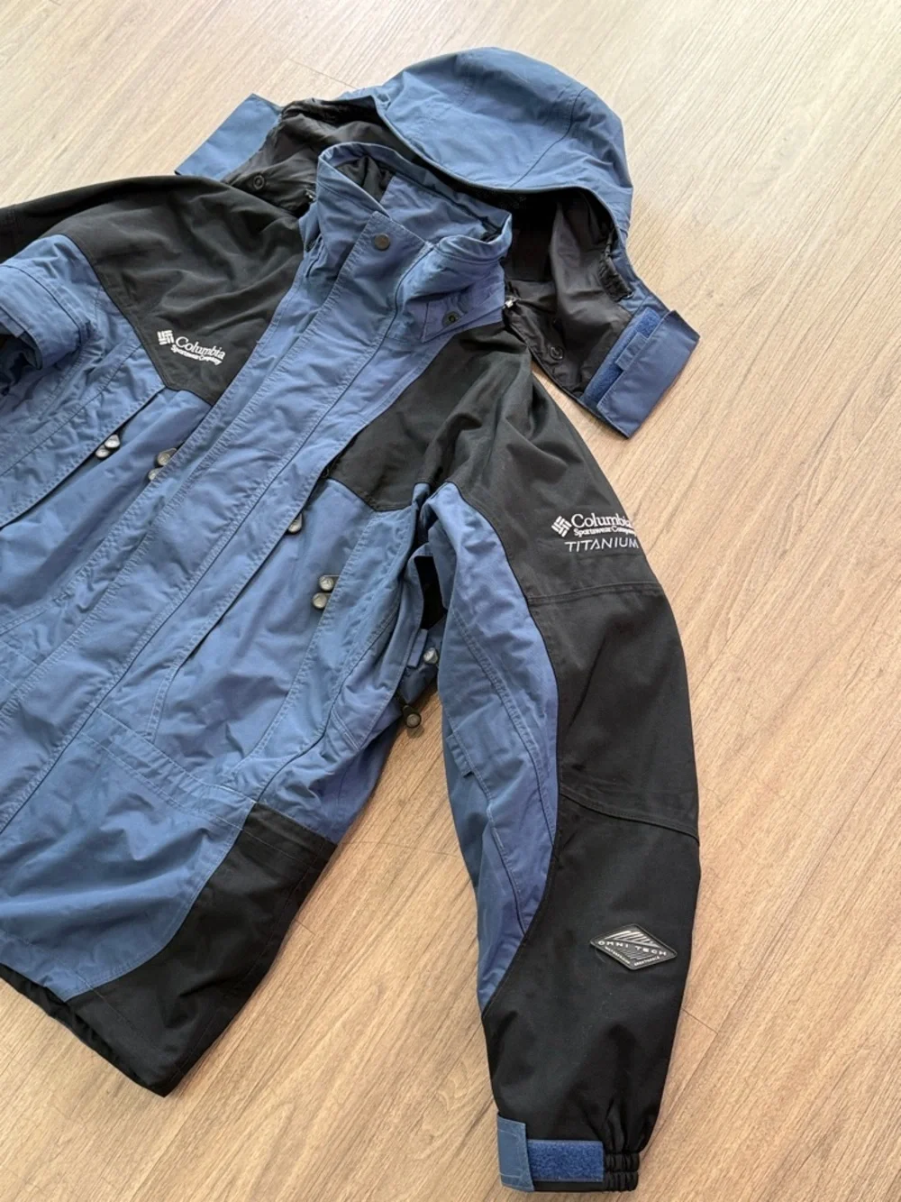 Columbia Men's Slate Blue and Black Ski Jacket, Size M